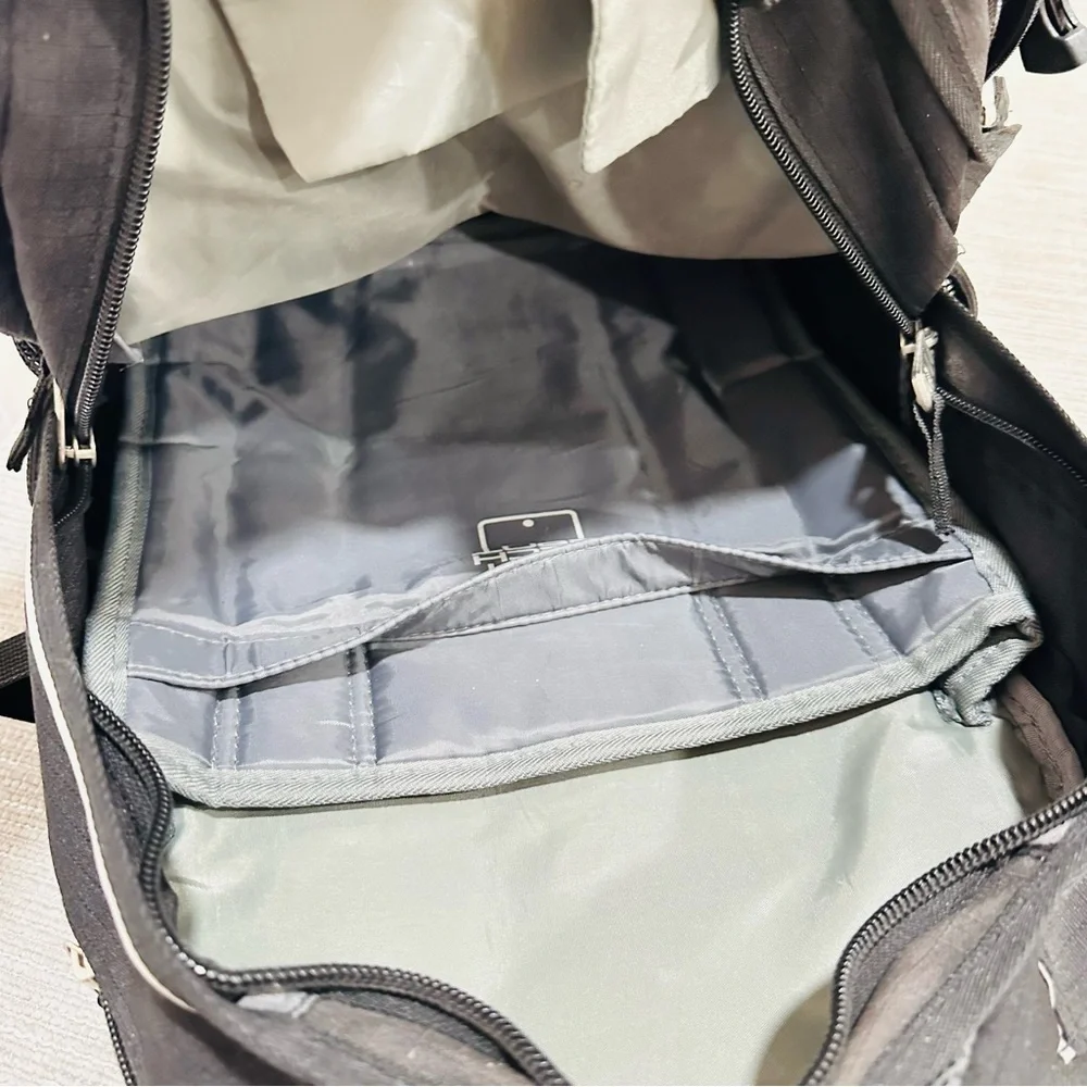 High Sierra Swerve Laptop Backpack Black -Fits up‎ to 17